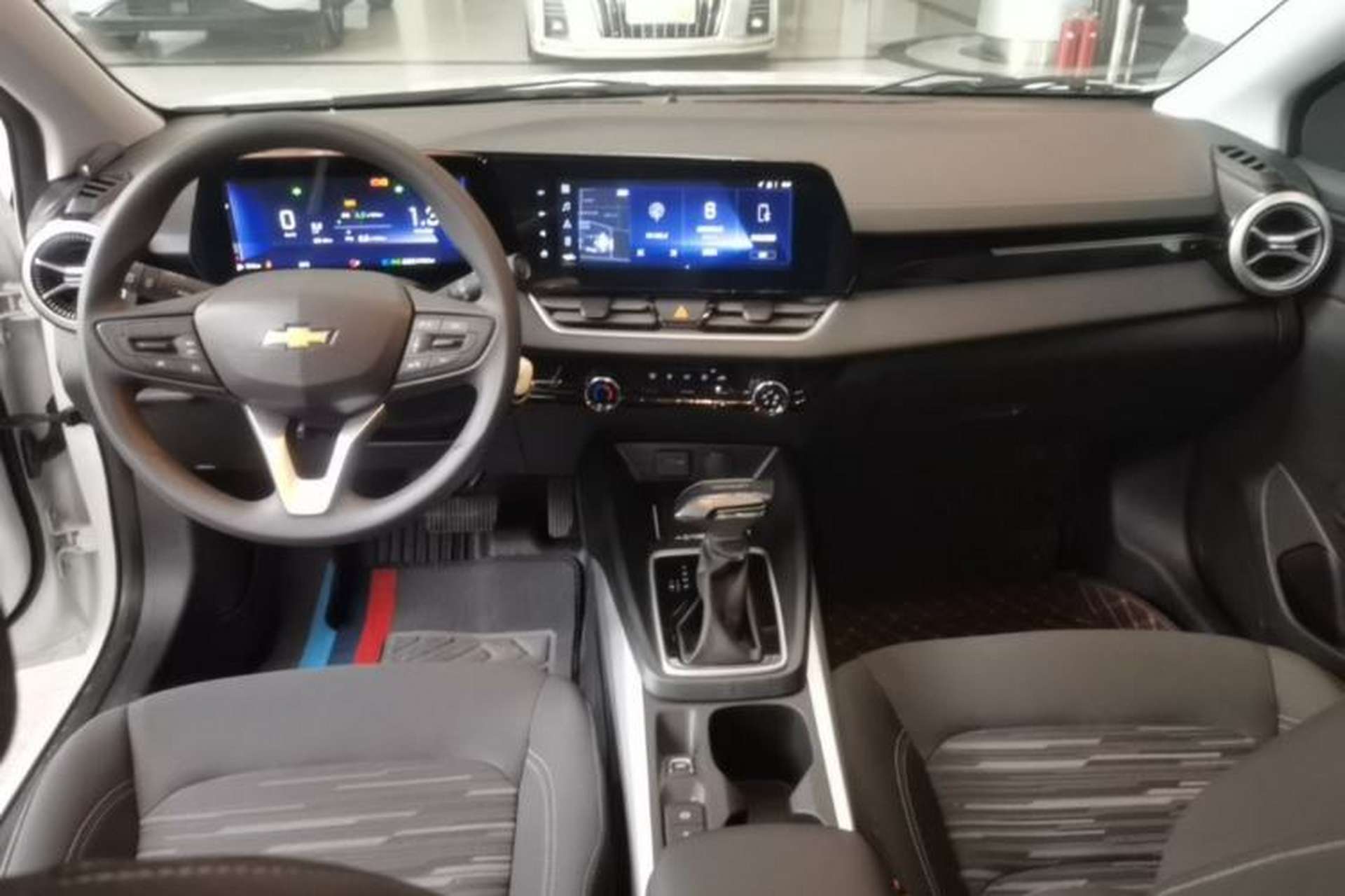 Used Chevrolet Monza 2024 1.5L Dual-Clutch Enjoyment Edition Center Console
