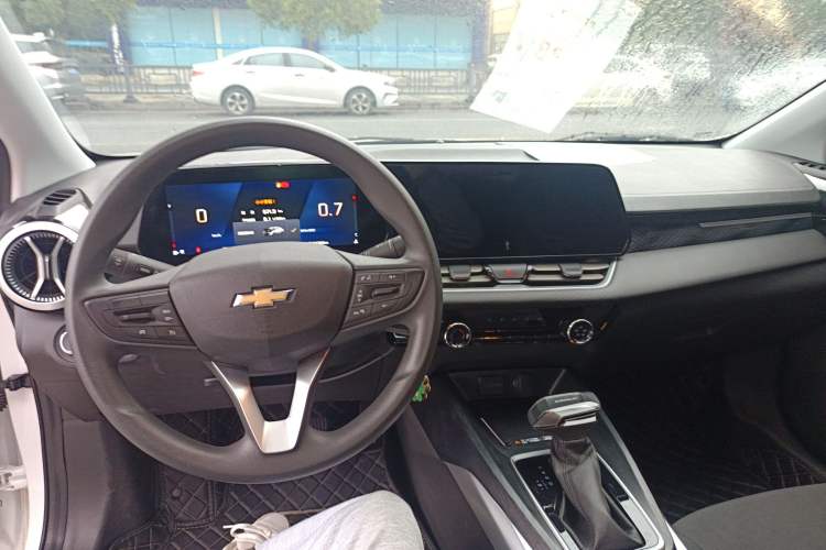 Used Chevrolet Monza 2024 1.5L Dual-Clutch Enjoyment Edition Center Console