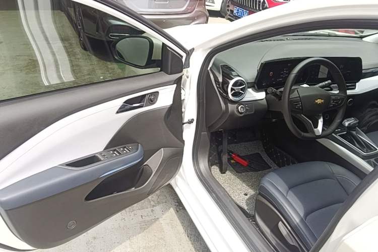 Used Chevrolet Monza 2024 1.5L Dual-Clutch Enjoyment Edition Driver Seat