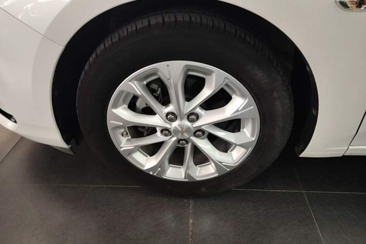 Used Chevrolet Monza 2024 1.5L Dual-Clutch Enjoyment Edition Exterior 4