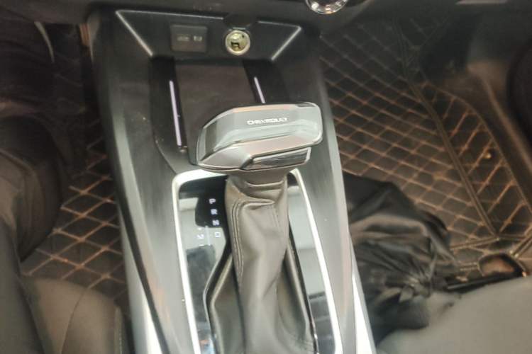 Used Chevrolet Monza 2024 1.5L Dual-Clutch Enjoyment Edition Gear Lever