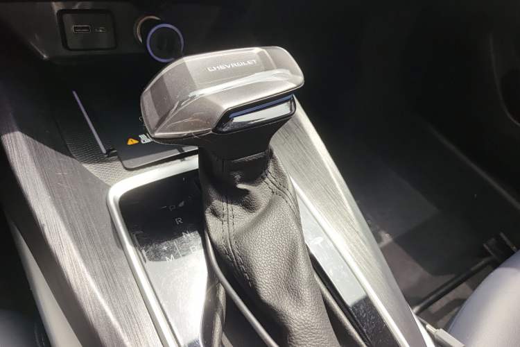Used Chevrolet Monza 2024 1.5L Dual-Clutch Enjoyment Edition Gear Lever