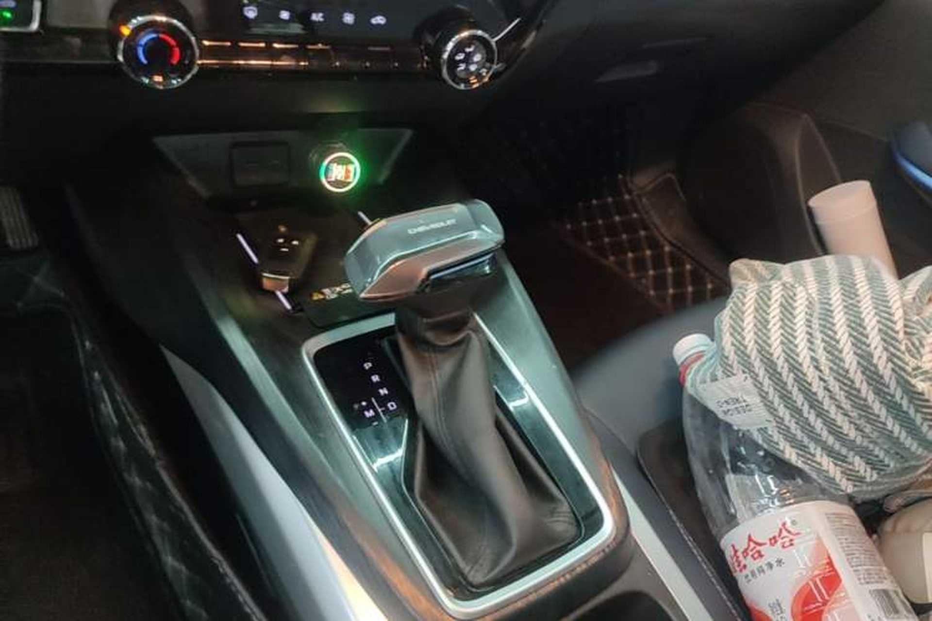 Used Chevrolet Monza 2024 1.5L Dual-Clutch Enjoyment Edition Gear Lever