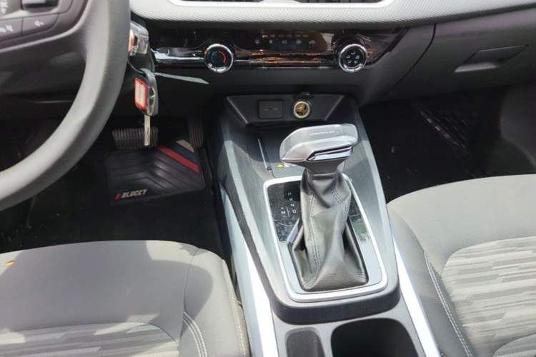 Used Chevrolet Monza 2024 1.5L Dual-Clutch Enjoyment Edition Gear Lever