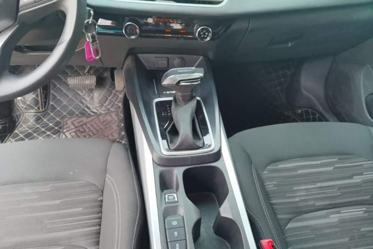 Used Chevrolet Monza 2024 1.5L Dual-Clutch Enjoyment Edition Gear Lever