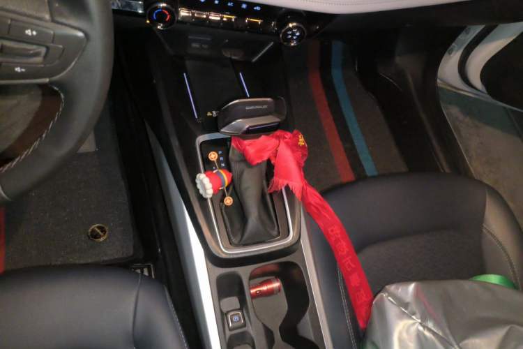 Used Chevrolet Monza 2024 1.5L Dual-Clutch Enjoyment Edition Gear Lever
