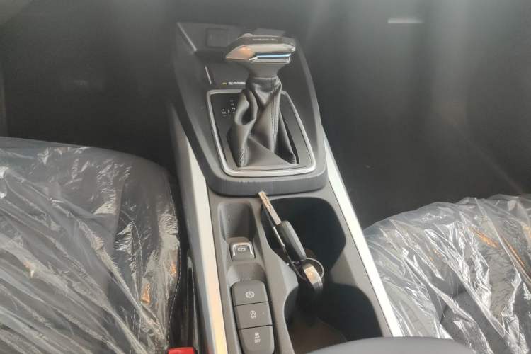 Used Chevrolet Monza 2024 1.5L Dual-Clutch Enjoyment Edition Gear Lever