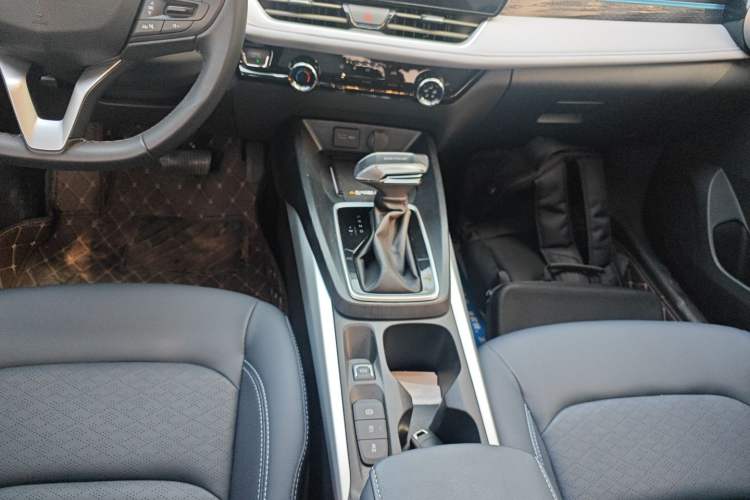 Used Chevrolet Monza 2024 1.5L Dual-Clutch Enjoyment Edition Gear Lever