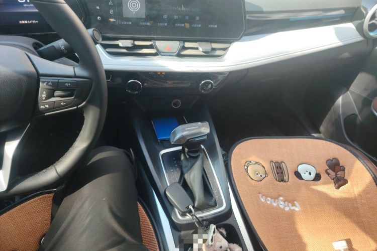 Used Chevrolet Monza 2024 1.5L Dual-Clutch Enjoyment Edition Gear Lever