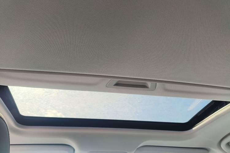 Used Chevrolet Monza 2024 1.5L Dual-Clutch Enjoyment Edition Headliner
