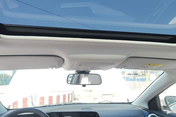 Used Chevrolet Monza 2024 1.5L Dual-Clutch Enjoyment Edition Headliner