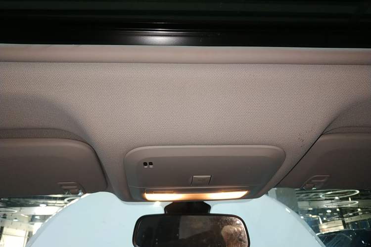 Used Chevrolet Monza 2024 1.5L Dual-Clutch Enjoyment Edition Headliner