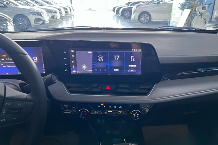 Used Chevrolet Monza 2024 1.5L Dual-Clutch Enjoyment Edition Interior 3