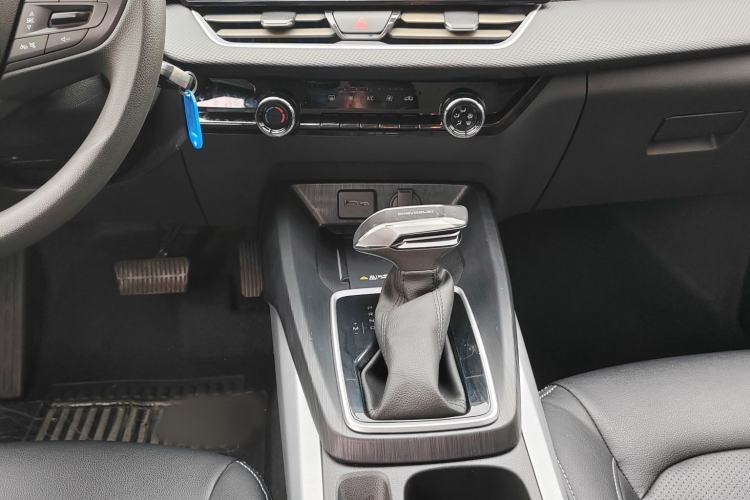 Used Chevrolet Monza 2024 1.5L Dual-Clutch Enjoyment Edition Interior 9