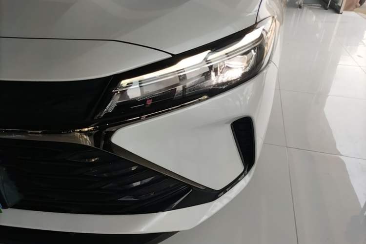 Used Chevrolet Monza 2024 1.5L Dual-Clutch Enjoyment Edition Left Front Headlight