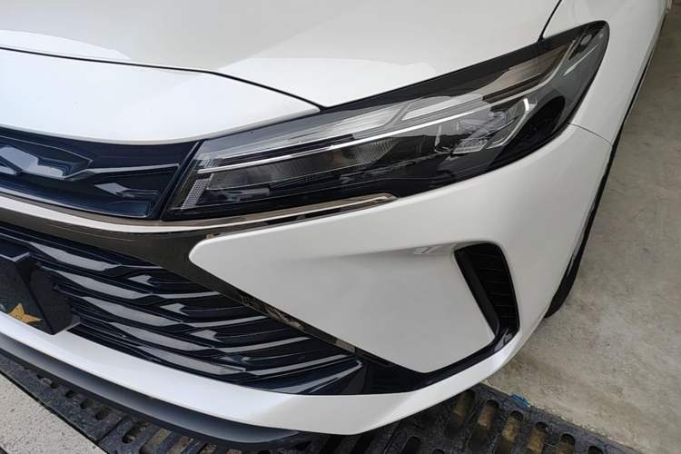 Used Chevrolet Monza 2024 1.5L Dual-Clutch Enjoyment Edition Left Front Headlight