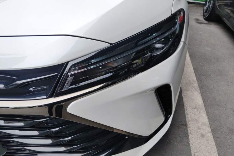 Used Chevrolet Monza 2024 1.5L Dual-Clutch Enjoyment Edition Left Front Headlight