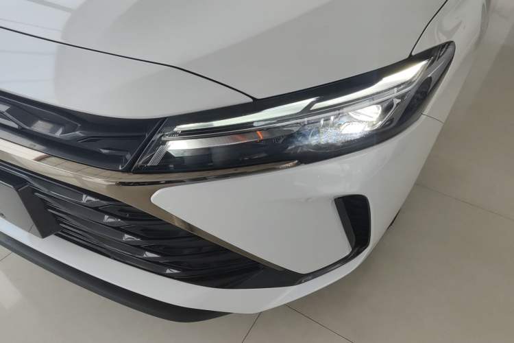 Used Chevrolet Monza 2024 1.5L Dual-Clutch Enjoyment Edition Left Front Headlight
