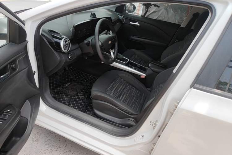 Used Chevrolet Monza 2024 1.5L Dual-Clutch Enjoyment Edition Left Front Seat