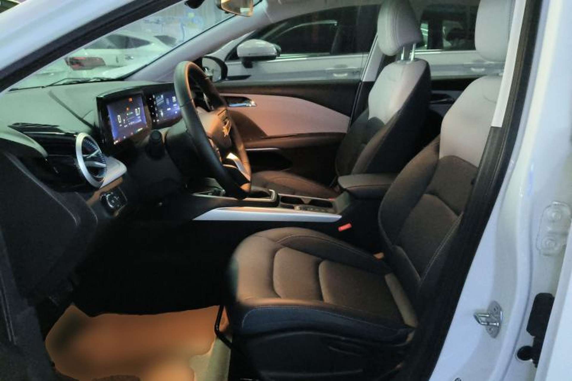 Used Chevrolet Monza 2024 1.5L Dual-Clutch Enjoyment Edition Left Front Seat
