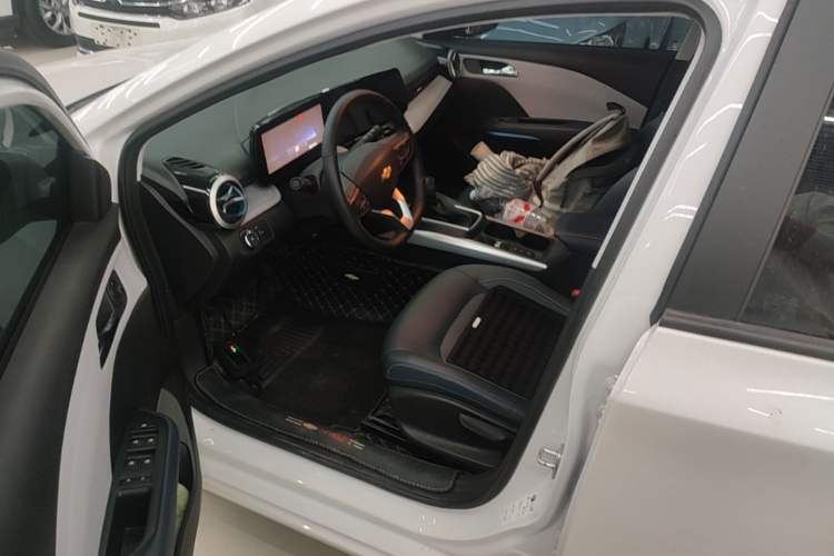 Used Chevrolet Monza 2024 1.5L Dual-Clutch Enjoyment Edition Left Front Seat