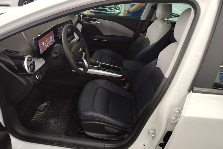 Used Chevrolet Monza 2024 1.5L Dual-Clutch Enjoyment Edition Left Front Seat
