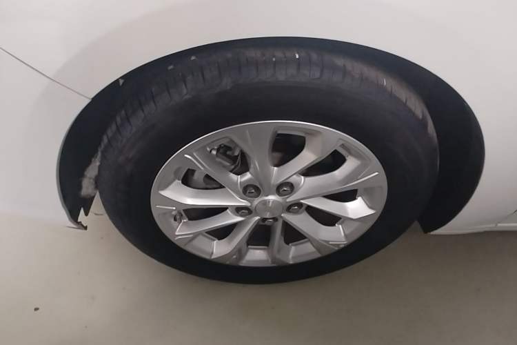 Used Chevrolet Monza 2024 1.5L Dual-Clutch Enjoyment Edition Left Front Wheel Hub