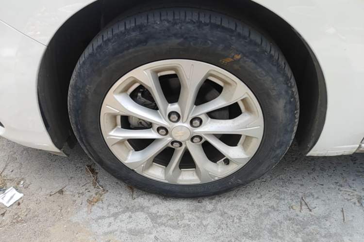 Used Chevrolet Monza 2024 1.5L Dual-Clutch Enjoyment Edition Left Front Wheel Hub
