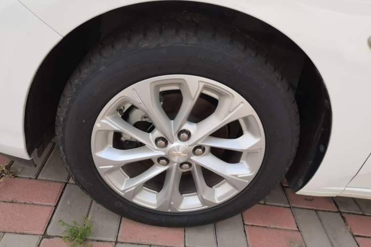 Used Chevrolet Monza 2024 1.5L Dual-Clutch Enjoyment Edition Left Front Wheel Hub