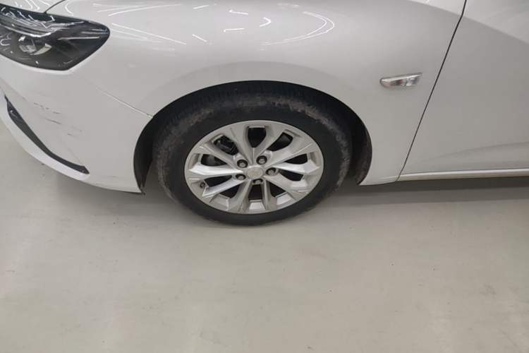 Used Chevrolet Monza 2024 1.5L Dual-Clutch Enjoyment Edition Left Front Wheel Hub