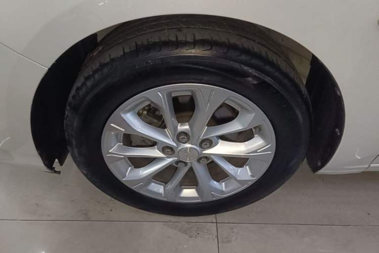 Used Chevrolet Monza 2024 1.5L Dual-Clutch Enjoyment Edition Left Front Wheel Hub
