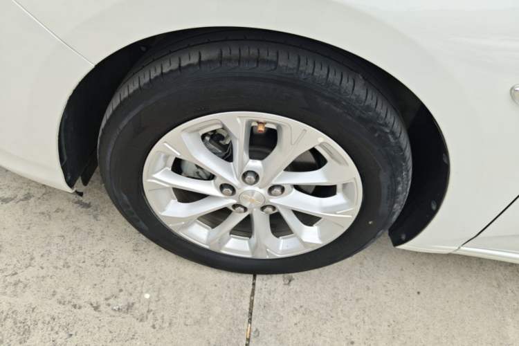 Used Chevrolet Monza 2024 1.5L Dual-Clutch Enjoyment Edition Left Front Wheel Hub