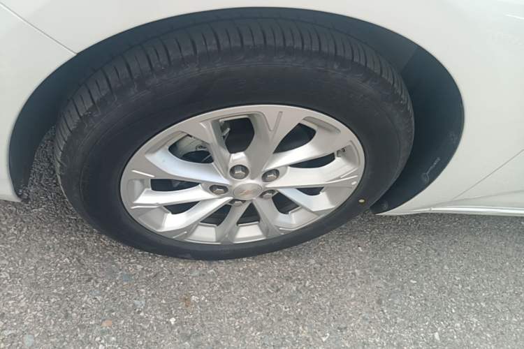 Used Chevrolet Monza 2024 1.5L Dual-Clutch Enjoyment Edition Left Front Wheel Hub