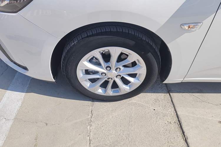 Used Chevrolet Monza 2024 1.5L Dual-Clutch Enjoyment Edition Left Front Wheel Hub