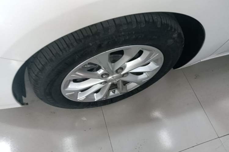Used Chevrolet Monza 2024 1.5L Dual-Clutch Enjoyment Edition Left Front Wheel Hub