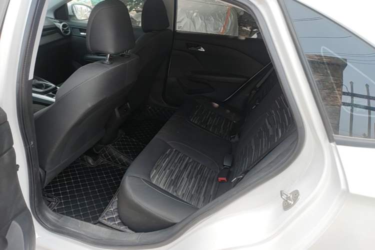 Used Chevrolet Monza 2024 1.5L Dual-Clutch Enjoyment Edition Left Rear Seat
