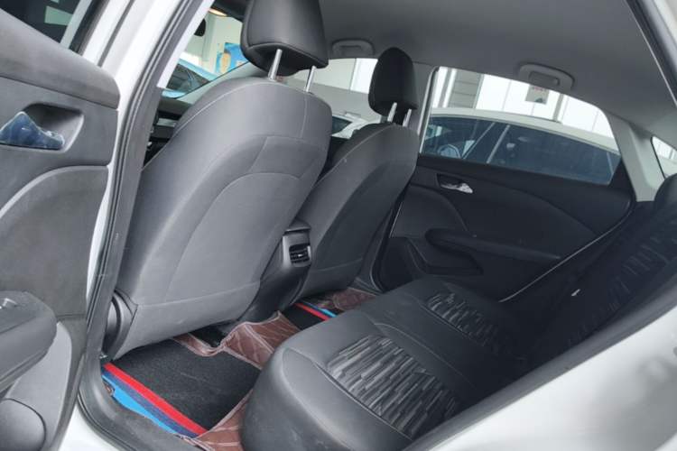 Used Chevrolet Monza 2024 1.5L Dual-Clutch Enjoyment Edition Left Rear Seat