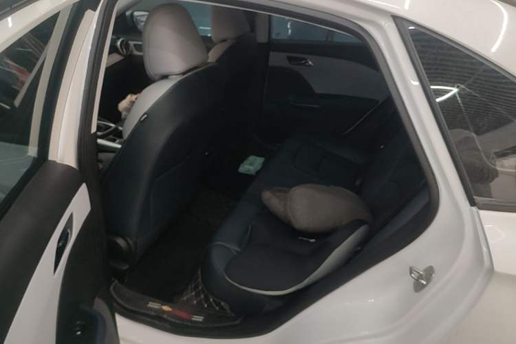 Used Chevrolet Monza 2024 1.5L Dual-Clutch Enjoyment Edition Left Rear Seat