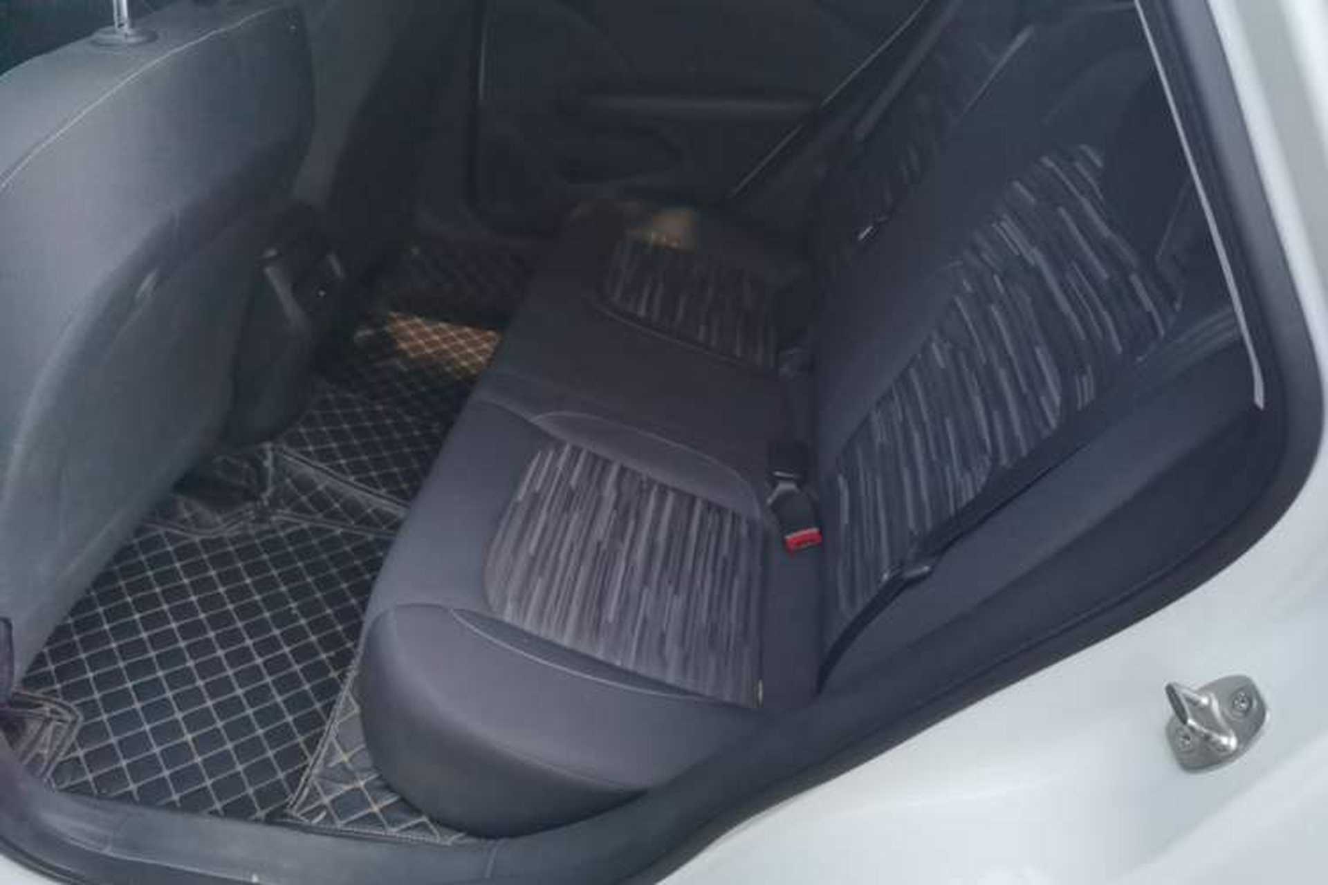 Used Chevrolet Monza 2024 1.5L Dual-Clutch Enjoyment Edition Left Rear Seat