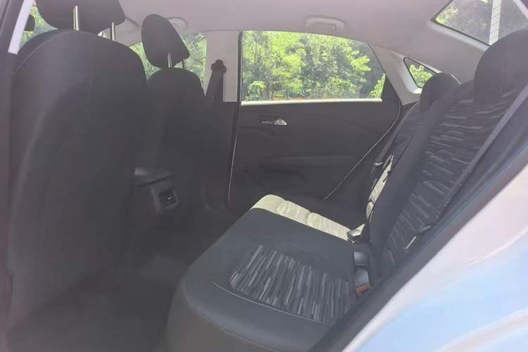 Used Chevrolet Monza 2024 1.5L Dual-Clutch Enjoyment Edition Left Rear Seat