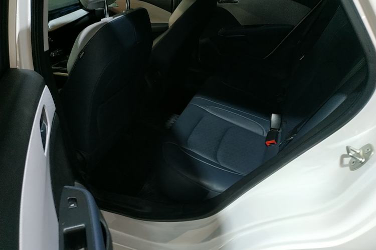 Used Chevrolet Monza 2024 1.5L Dual-Clutch Enjoyment Edition Left Rear Seat