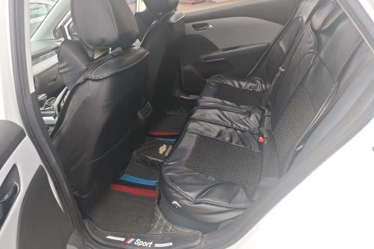 Used Chevrolet Monza 2024 1.5L Dual-Clutch Enjoyment Edition Left Rear Seat