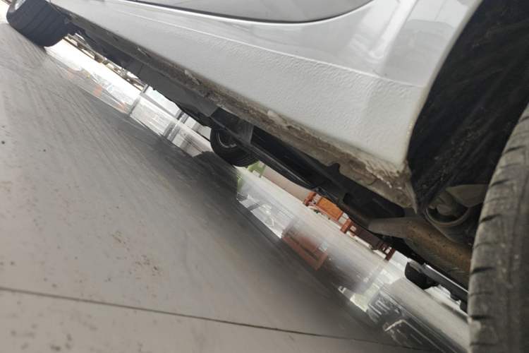 Used Chevrolet Monza 2024 1.5L Dual-Clutch Enjoyment Edition Left Side Sill