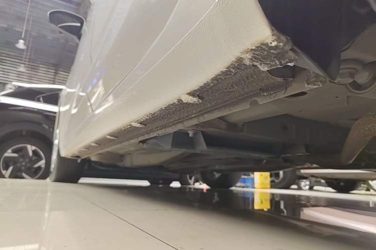 Used Chevrolet Monza 2024 1.5L Dual-Clutch Enjoyment Edition Left Side Sill