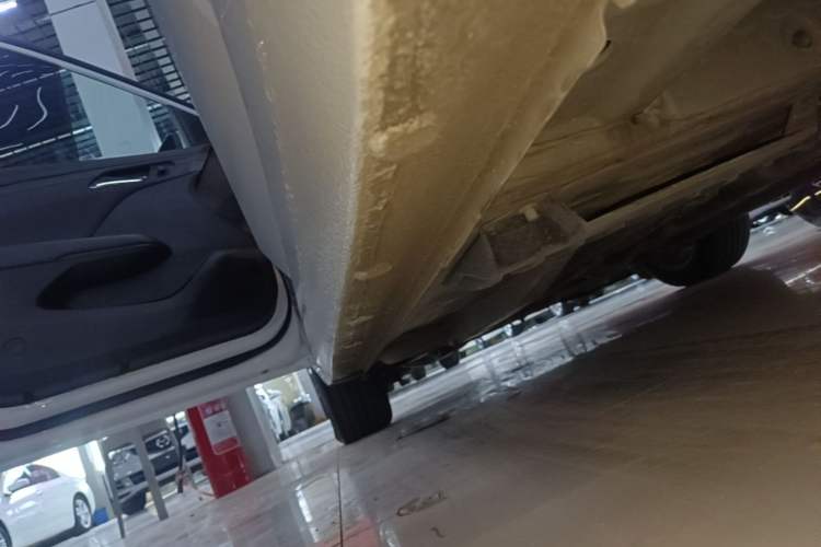 Used Chevrolet Monza 2024 1.5L Dual-Clutch Enjoyment Edition Left Side Sill