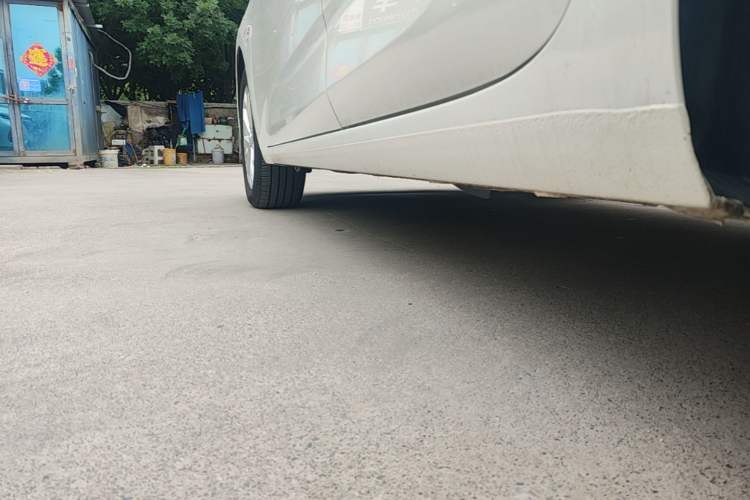 Used Chevrolet Monza 2024 1.5L Dual-Clutch Enjoyment Edition Left Side Sill