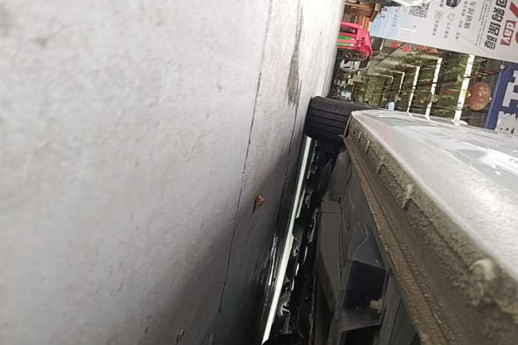 Used Chevrolet Monza 2024 1.5L Dual-Clutch Enjoyment Edition Left Side Sill