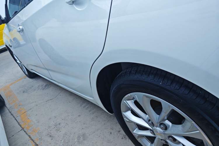 Used Chevrolet Monza 2024 1.5L Dual-Clutch Enjoyment Edition Left Side Sill
