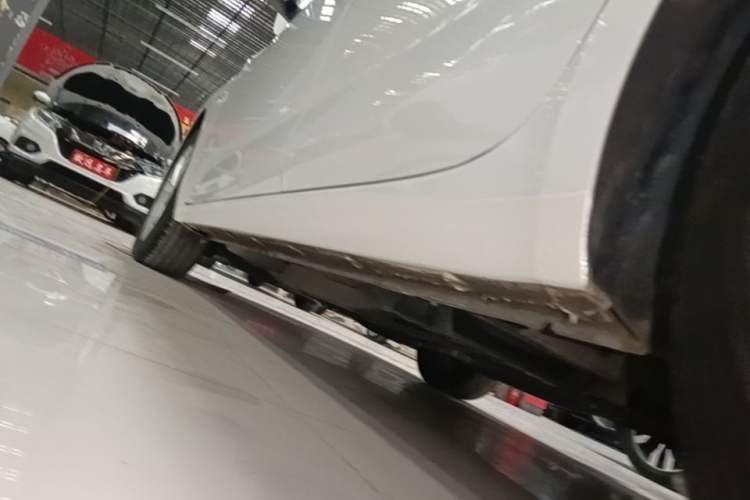 Used Chevrolet Monza 2024 1.5L Dual-Clutch Enjoyment Edition Left Side Sill
