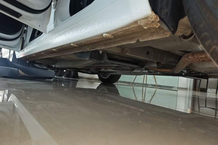 Used Chevrolet Monza 2024 1.5L Dual-Clutch Enjoyment Edition Left Side Sill